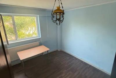 Apartament cu 2 camere decomandat în Micro 39 - 1