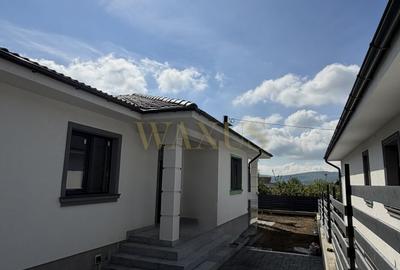 Casă individuală cu 4 camere cu Canalizare în Nord - 1