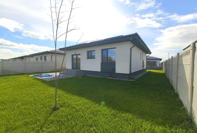 Casă modernă parter – 3 camere, 2 băi, pompă de căldură și panouri solare - 3