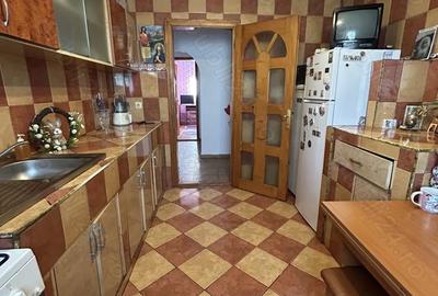 Apartament cu 4 camere decomandat în Central - 7