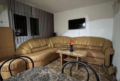 Apartament cu 3 camere decomandat în Petru Rareș