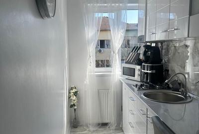 Apartament cu 3 camere semidecomandat în Girocului - 5