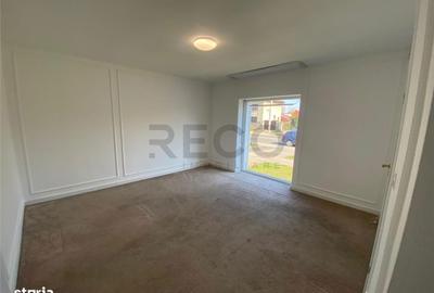 Spațiu comercial, de 79 mp, în Central - 3