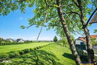 Casă cu 3 camere cu Teren 250 Mp în Stupini