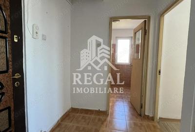Apartament 3 camere de vanzare Micro 7 - 3