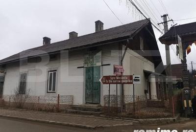 Casă cu 5 camere cu Teren 250 Mp în Central - 4