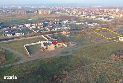Teren de 570 mp, în Sânmartin - 4