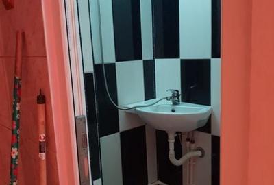 Garsonieră în Micro 19 - 2