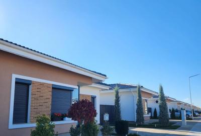 Casă cu 4 camere cu Teren 350 Mp în Tunari - 2