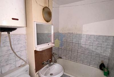 SUPER PRET! 2 camere, etaj intermediar, bloc cu lift, Viziru - 10