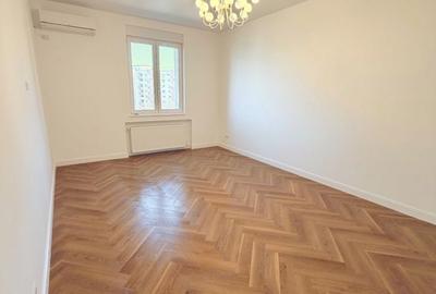 Apartament cu 2 camere decomandat în Drumul Sării