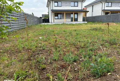 Casă cu 5 camere cu Teren 627 Mp în Corbeanca