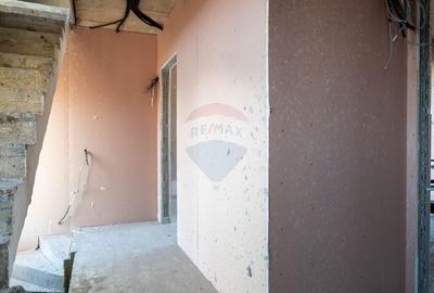 Casă individuală cu 6 camere cu Teren 246 Mp în Central - 28