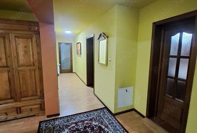 Casă în Central - 1