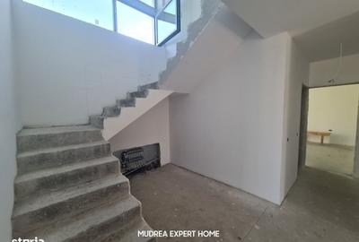 Casă cu 4 camere în Ostratu - 14
