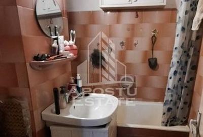 Apartament cu 3 camere, decomandat, etajul 1, zona Sagului - 8