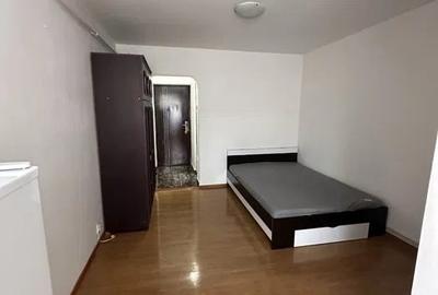 Garsonieră decomandată, mobilată în Galata