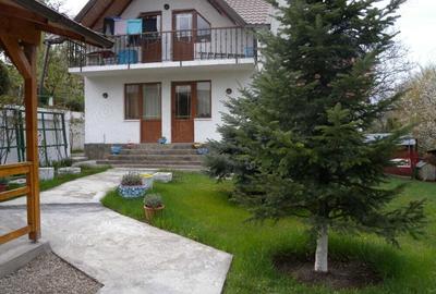 Casă cu 4 camere în Vălenii de Munte - 3