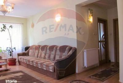 Casă cu 4 camere în Central - 20