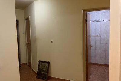 Apartament cu 4 camere decomandat în Tineretului - 3