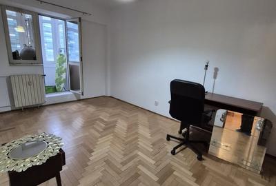 Apartament cu 2 camere decomandat în Titulescu - 7