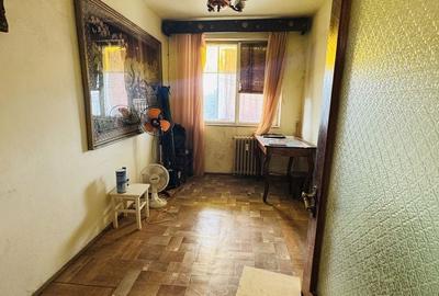 Apartament cu 4 camere în Podgoria