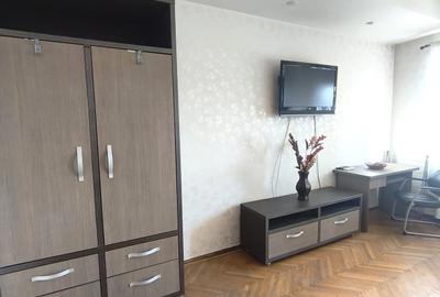 Garsonieră decomandată în P-ța Romană - 4