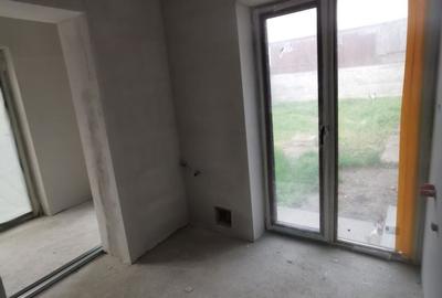 Casă cu 4 camere cu Teren 372 Mp în Central - 7