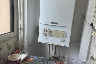 Apartament 3 camere , zona cartier Sud , decomandat ,72 mp , - 10