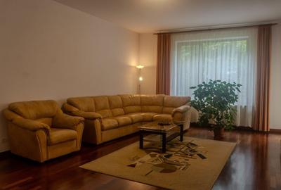 Casă cu 7 camere cu Canalizare în Șoseaua Nordului