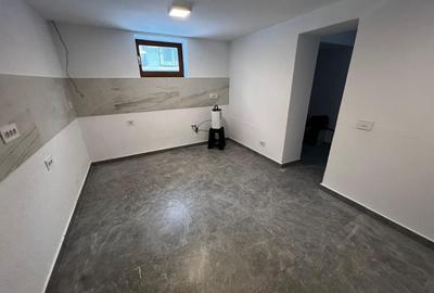 Casă individuală cu 12 camere cu Canalizare în Cotroceni - 19
