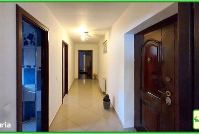 Casă cu 3 camere decomandat în Lipănești - 3