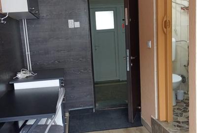 Garsonieră nedecomandată în Tractorul - 4