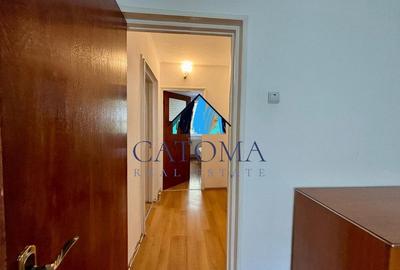 1 Decembrie | Centrala proprie | Etaj 1/4 - 12