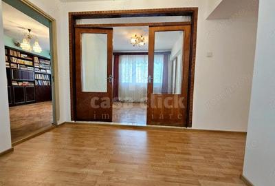 Apartament 3 camere decomandat, Mazepa 1 central, balcon generos, par?ial renovat