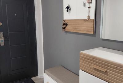 Apartament cu 3 camere semidecomandat, mobilat în Micro 16 - 12