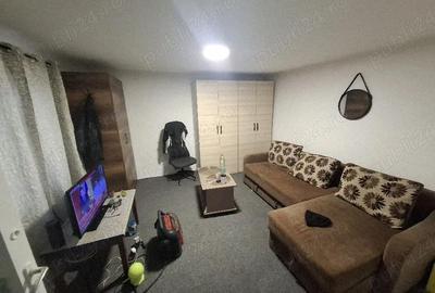 Casă cu Teren 400 Mp în Central - 1