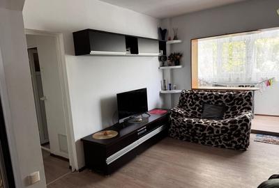Apartament cu 3 camere decomandat în Central - 3
