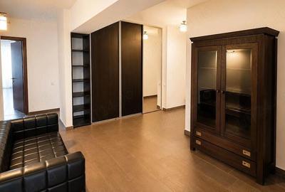 Apartament cu 4 camere decomandat în Plopilor - 4