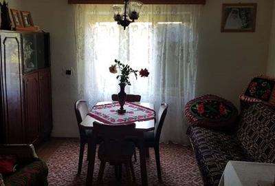 Casă cu 4 camere în Miluta - 3