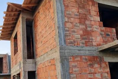 Casă cu 5 camere cu Teren 333 Mp în Păcurari - 4