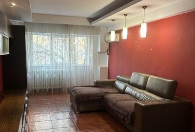 Apartament cu 4 camere semidecomandat, mobilat în Pantelimon