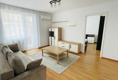 Apartament cu 3 camere semidecomandat în Ultracentral