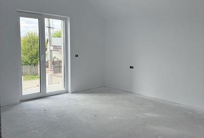 Casă cu 4 camere în Strejnicu - 4