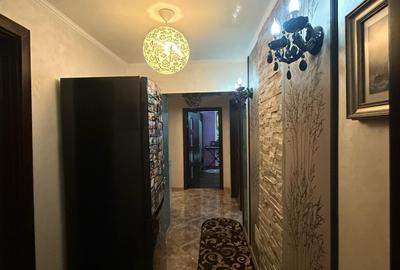 Apartament 3 camere renovat – 71 mp utili – Etaj 2/4 – Zona Piața Moldovei Apartament 3 camere renovat – 71 mp utili – Etaj 2/4 – Zona Piața Moldovei - 3