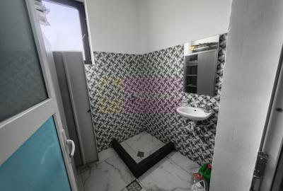 Spațiu comercial, de 250 mp, în 1 Decembrie - 22