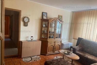 SUPER SPATIOS! 4 cam conf 1 Hipodrom Parter doua balcoane - 1