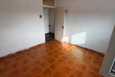 Apartament cu 3 camere decomandat în Brâncoveanu - 12