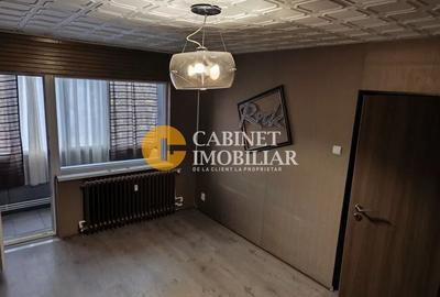 Apartament cu 3 camere semidecomandat în Tătărași