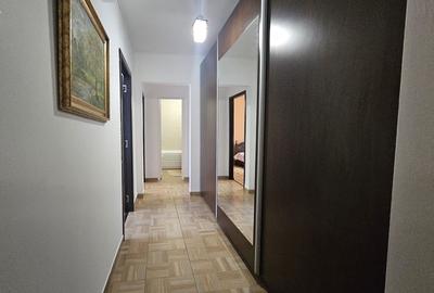 Apartament cu 3 camere decomandat, mobilat si utilat complet - 10